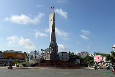 THỜI TIẾT KHÔNG PHẢI LÚC NÀO CŨNG "DỄ CHỊU", NHƯNG CÔNG VIỆC THÌ VẪN PHẢI "ĐÚNG GIỜ"