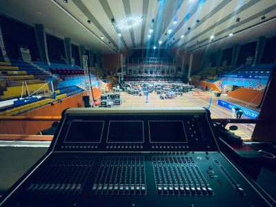 Nỗ lực của cả đội đằng sau hậu trường Blue Diamond – Kỷ Nguyên Ánh Sáng