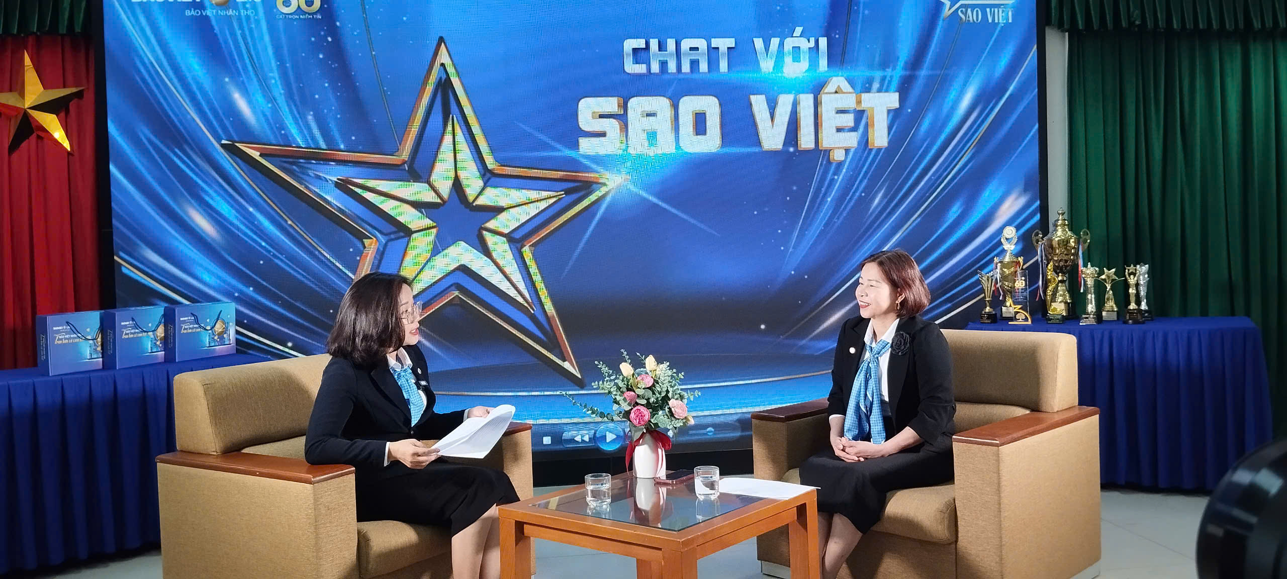 Dự án talkshow “Chat với Sao Việt”